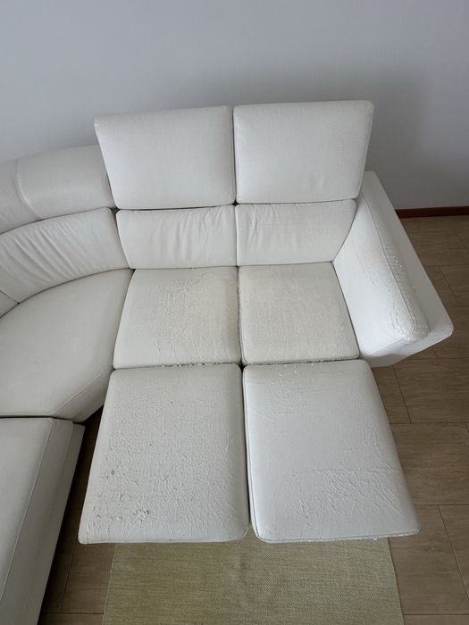 Vendo Sofá muito espaçoso (7 lugares)