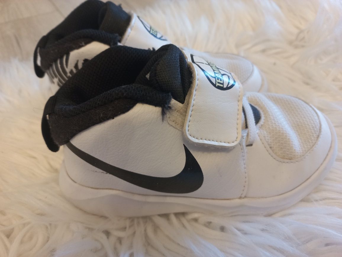 Buty Nike roz 27 chlopiec