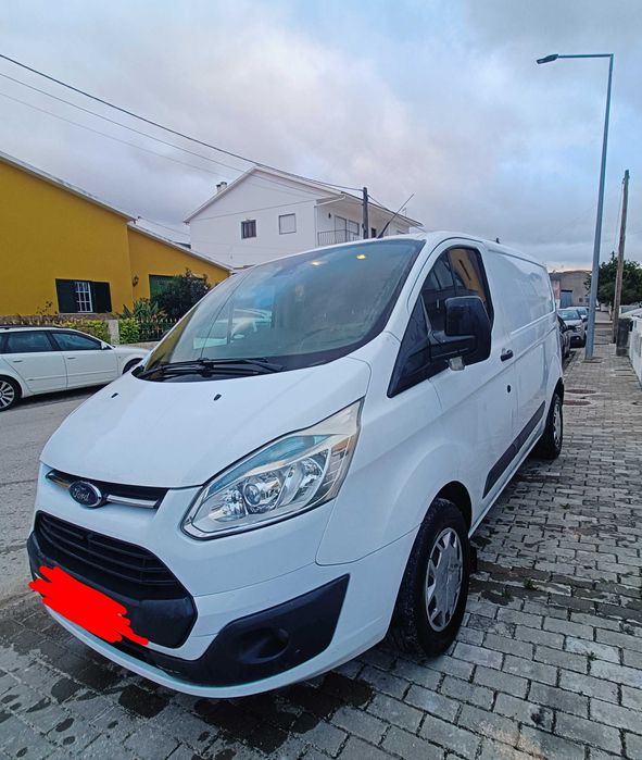 Carrinha Ford Transit p/ transporte e mudanças