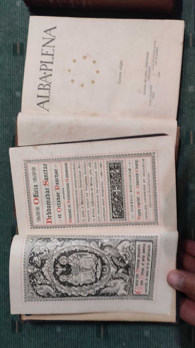 Lote 13 Livros religiosos antigos