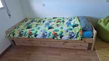 Cama de pinho IKEA