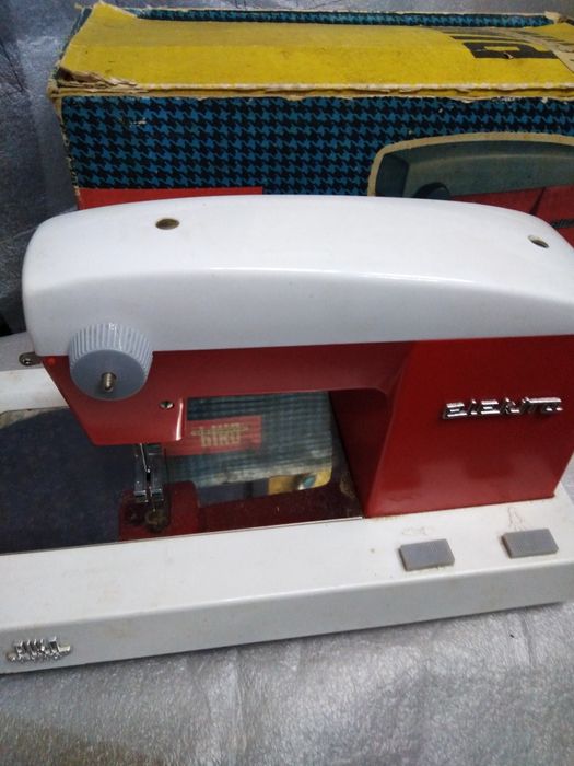 Игрушка швейная машинка, сср гдр
