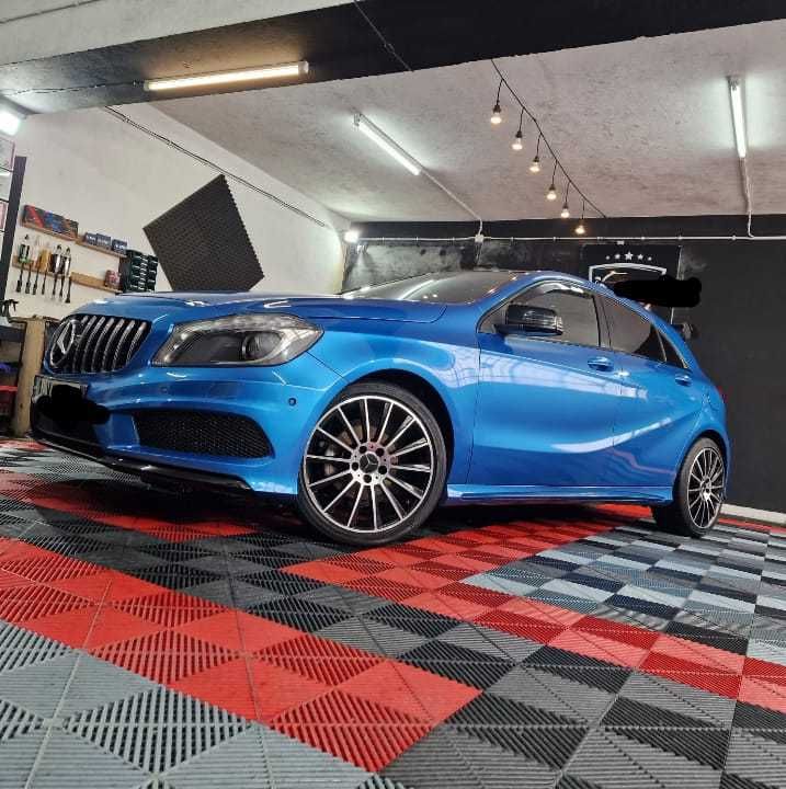 Mercedes-Benz a180