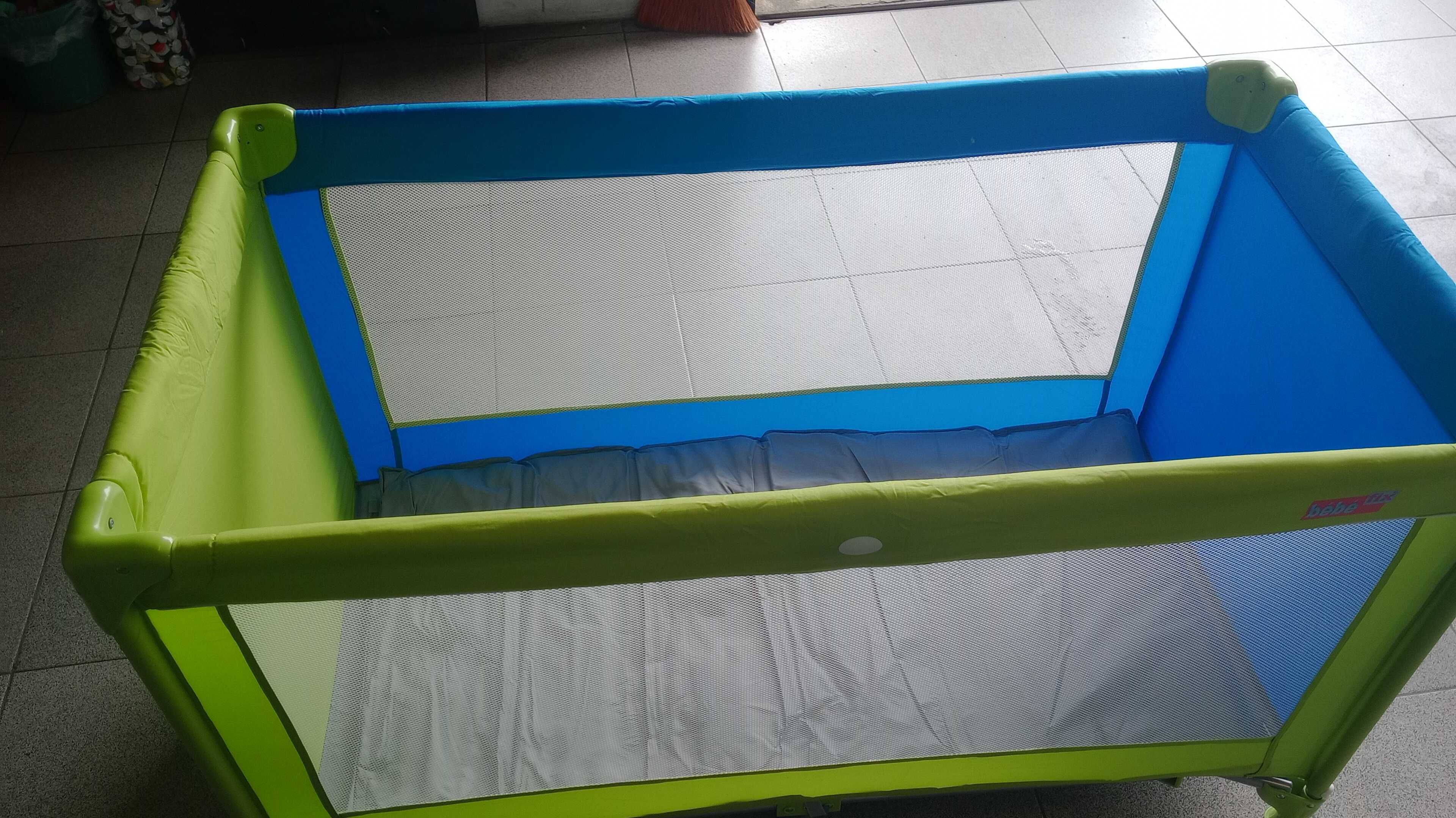 Cama de viagem para criança