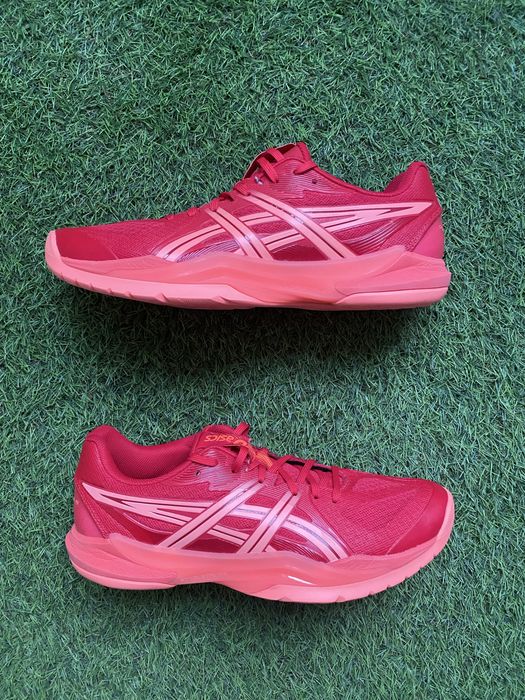 Кросівки asics волейбольні