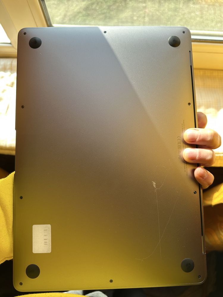 Продам компьютер Apple Macbook Air 13,3