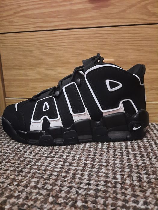 Чоловічі кросівки Nike Air More Uptempo 96  43 розмір
•Колір:Чорний
•Р