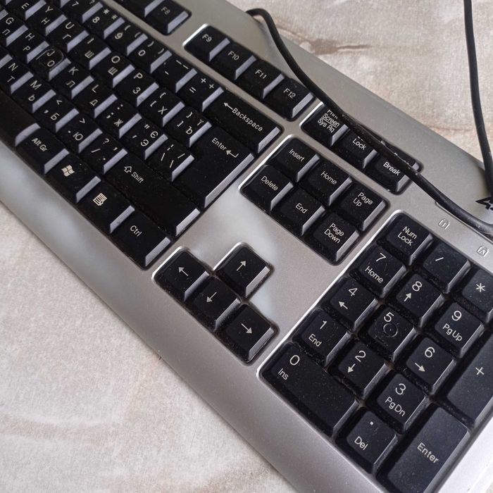 Клавиатура/компьютер/коврик для мыши комплектующие