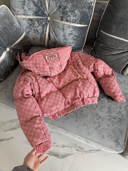 Розовая курточка куртка бюкс бренд