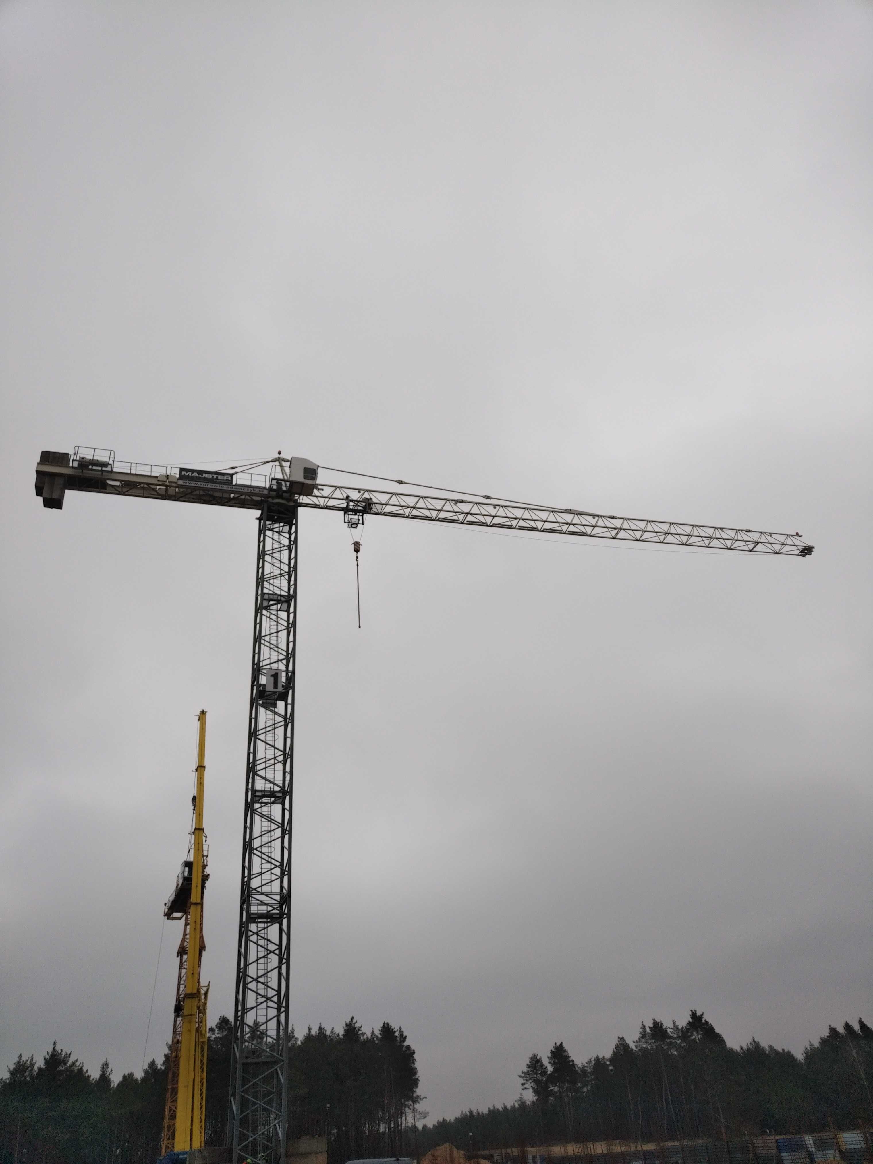 Żuraw wieżowy TEREX PEINER SKC136