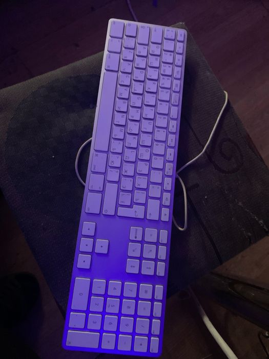 Продам Клавиатуру от компании Apple