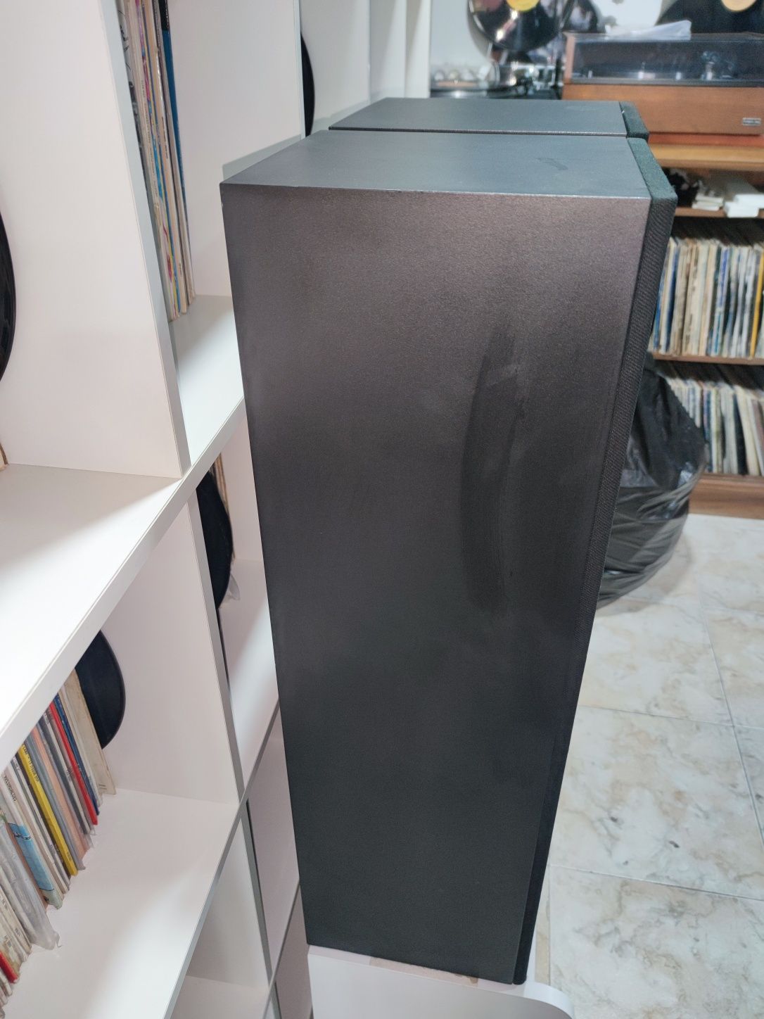 Colunas SHARP CP-3700 muito bom estado 50W