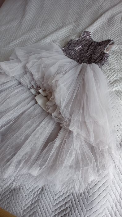 Пишна сукня,ОРЕНДА,плаття на дівчинку