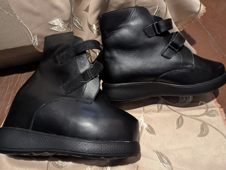 Ортопедичні туфлі та зимові ботинки вироблені на замовлення