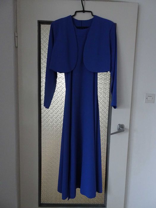 długa sukienka z bolerkiem rozmiar 42