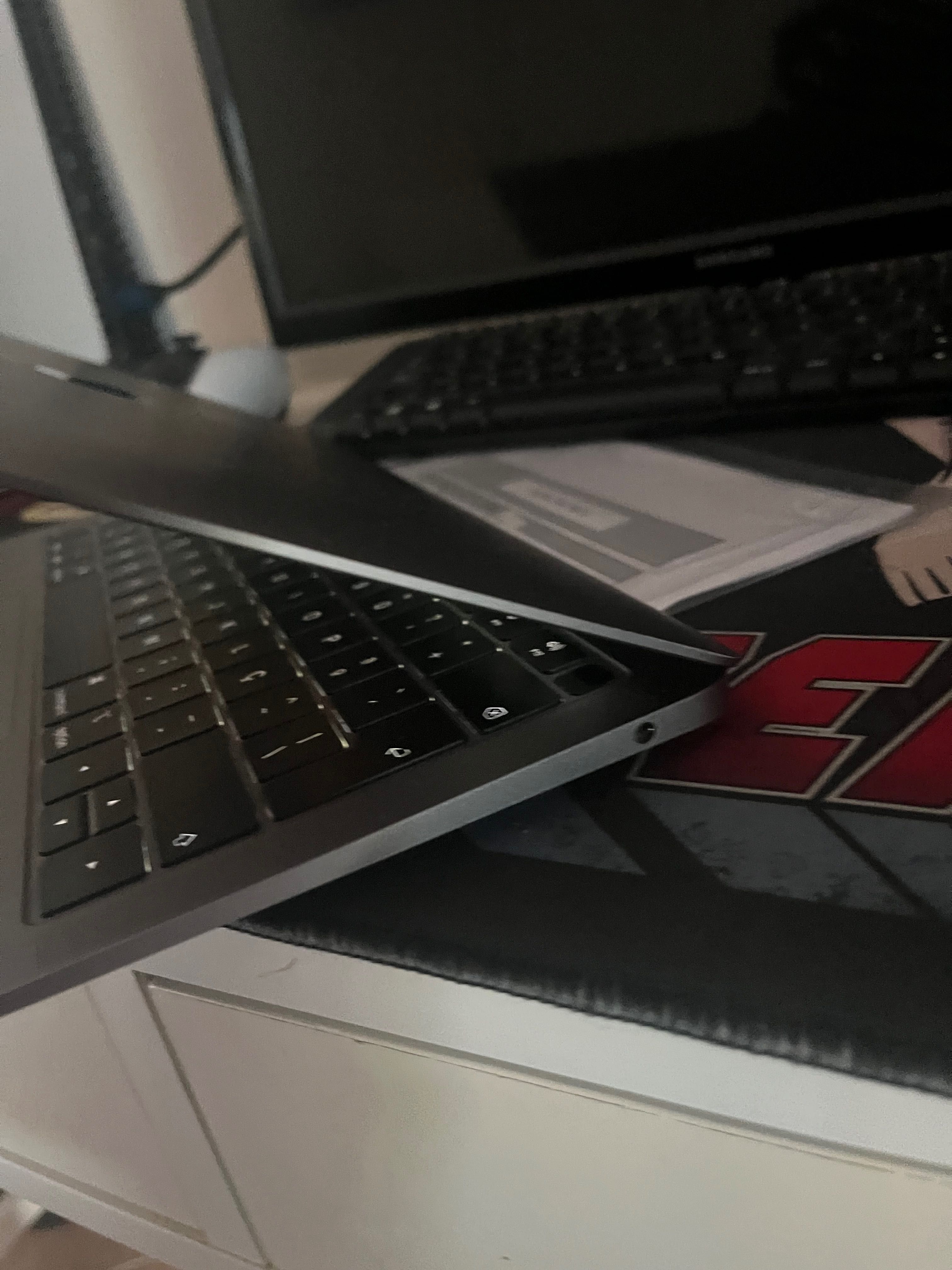 MacBook Air 2020 (só hoje)320€