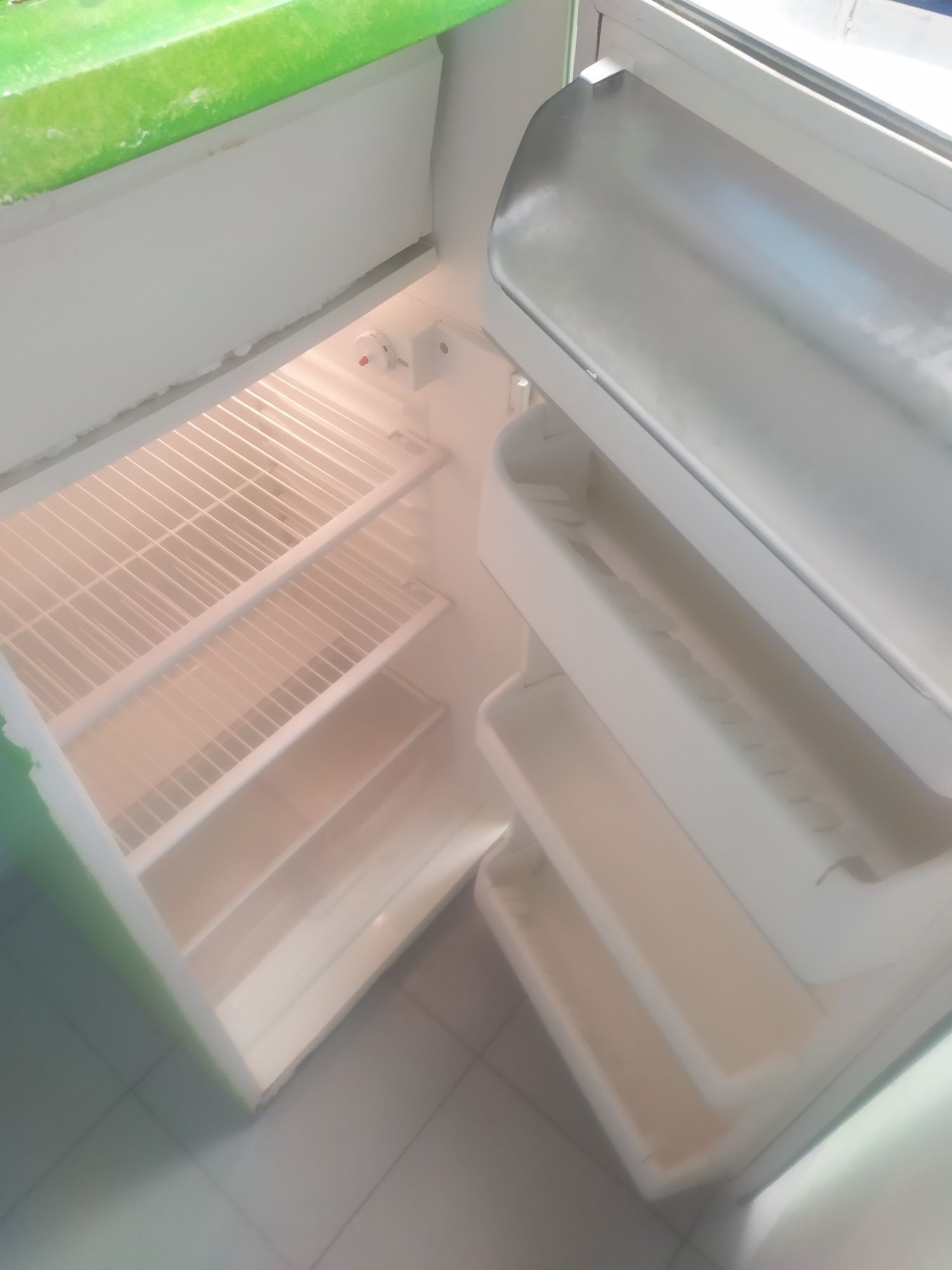 Frigorífico a funcionar na perfeição