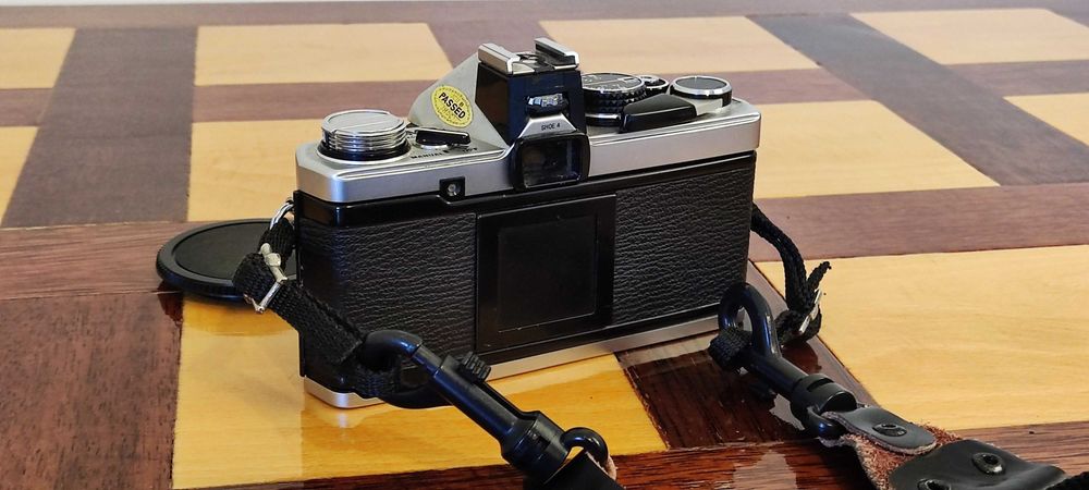Olympus OM-2N with 6 lenses and kit