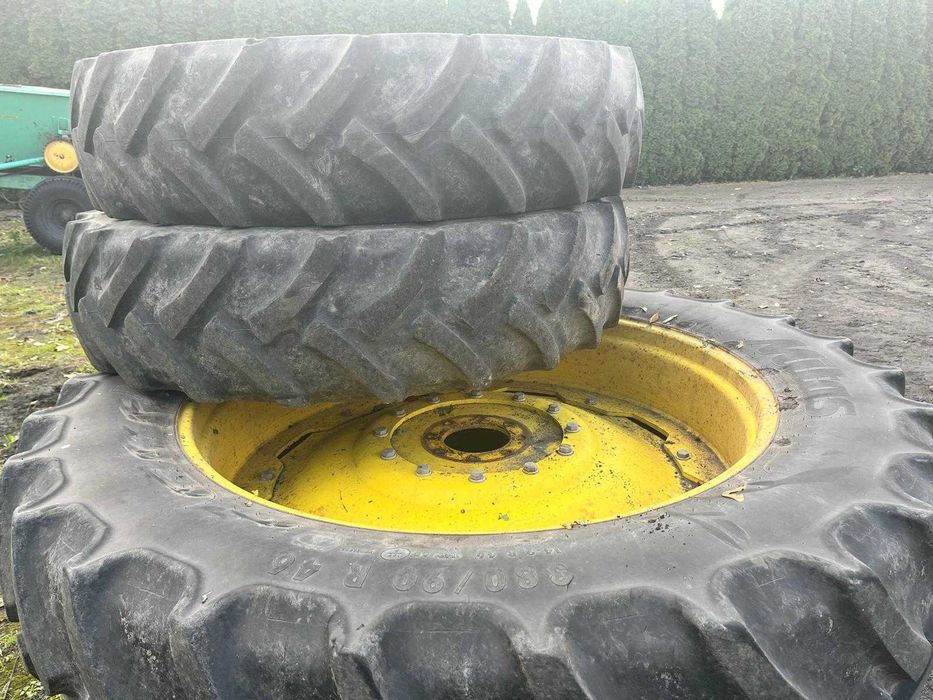 Koła wąskie John Deere
