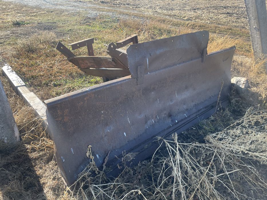 Продам лопату на дт 75