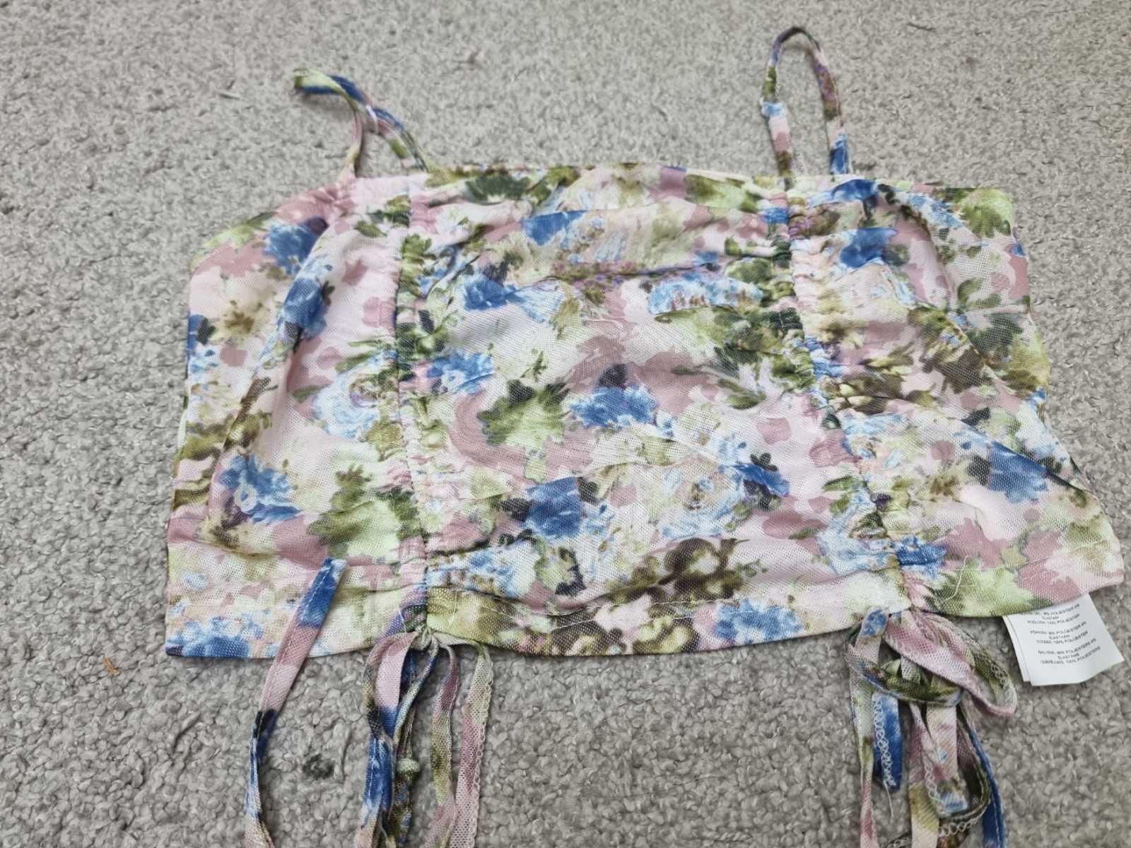 Костюмы топ+ юбка cherry coco missguided xs-s