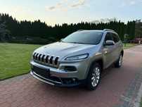 Jeep Cherokee Super stan i wyposażenie