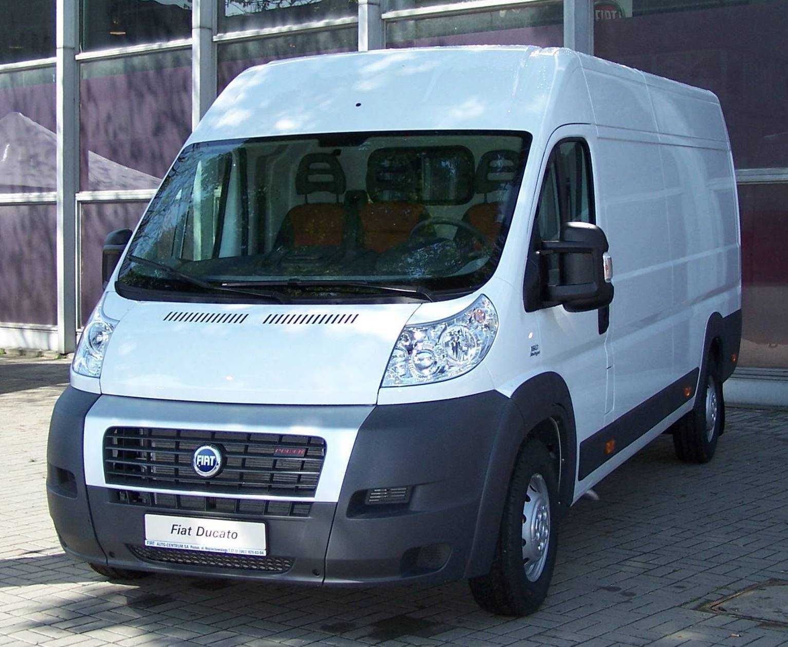 Bus transport - usługi transportowe. Przewozy.