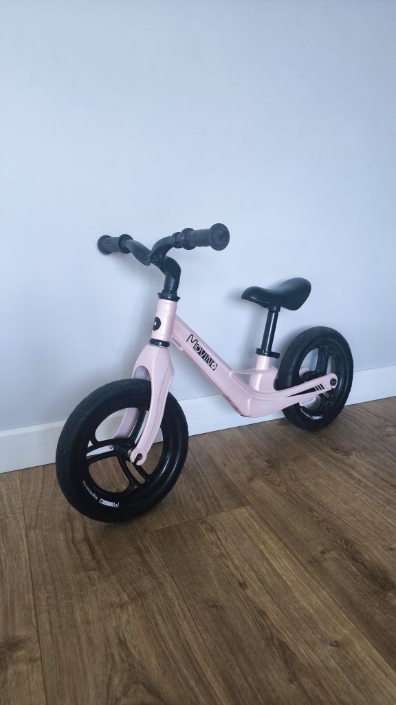Ultralekka Biegówka Lekki Rowerek biegowy 12 cali Movino Magnesium Pro