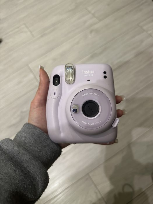 Камера Fujifilm Instax Mini 11