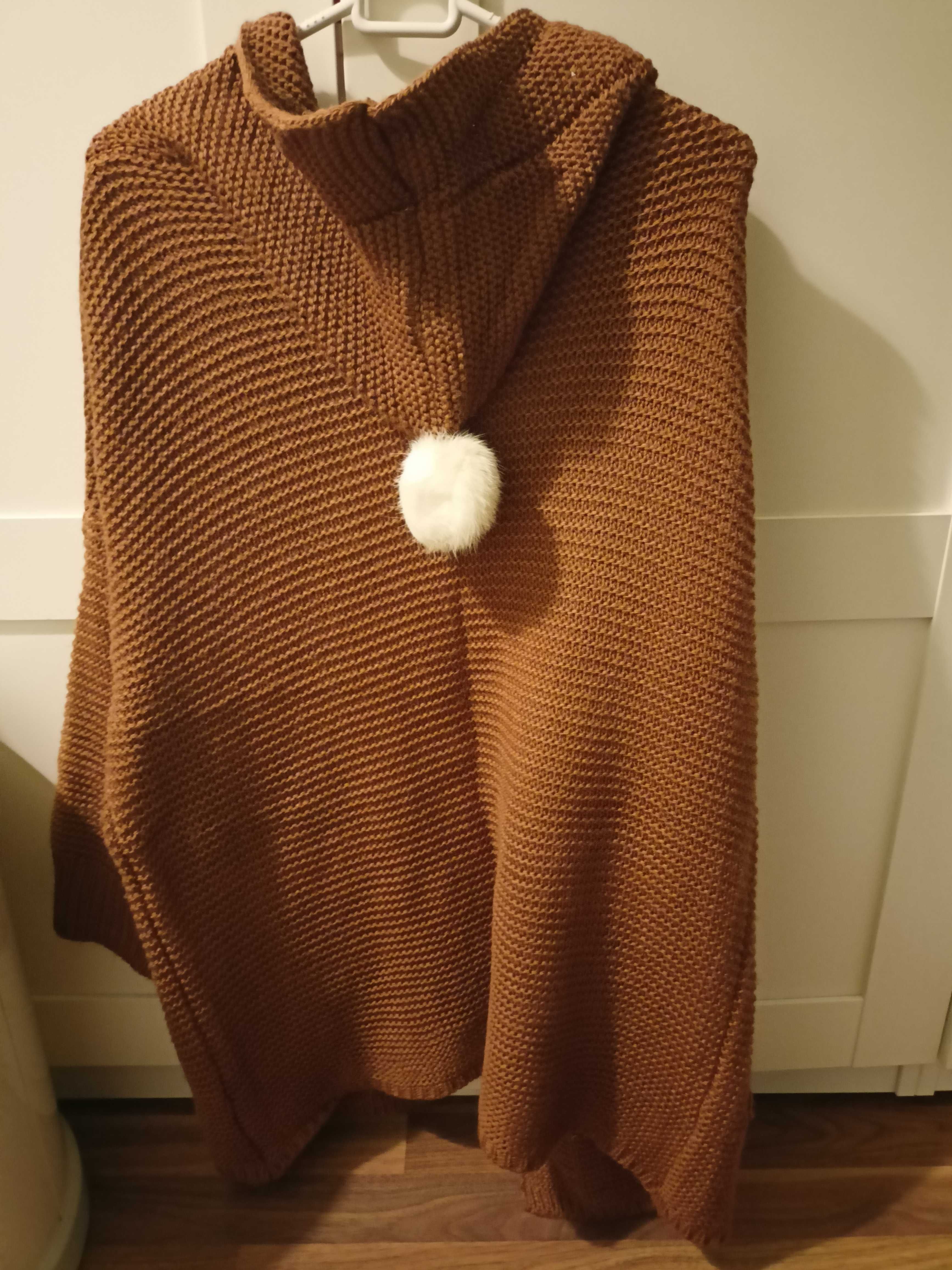 Sweter pompon kaptur nowy oversize