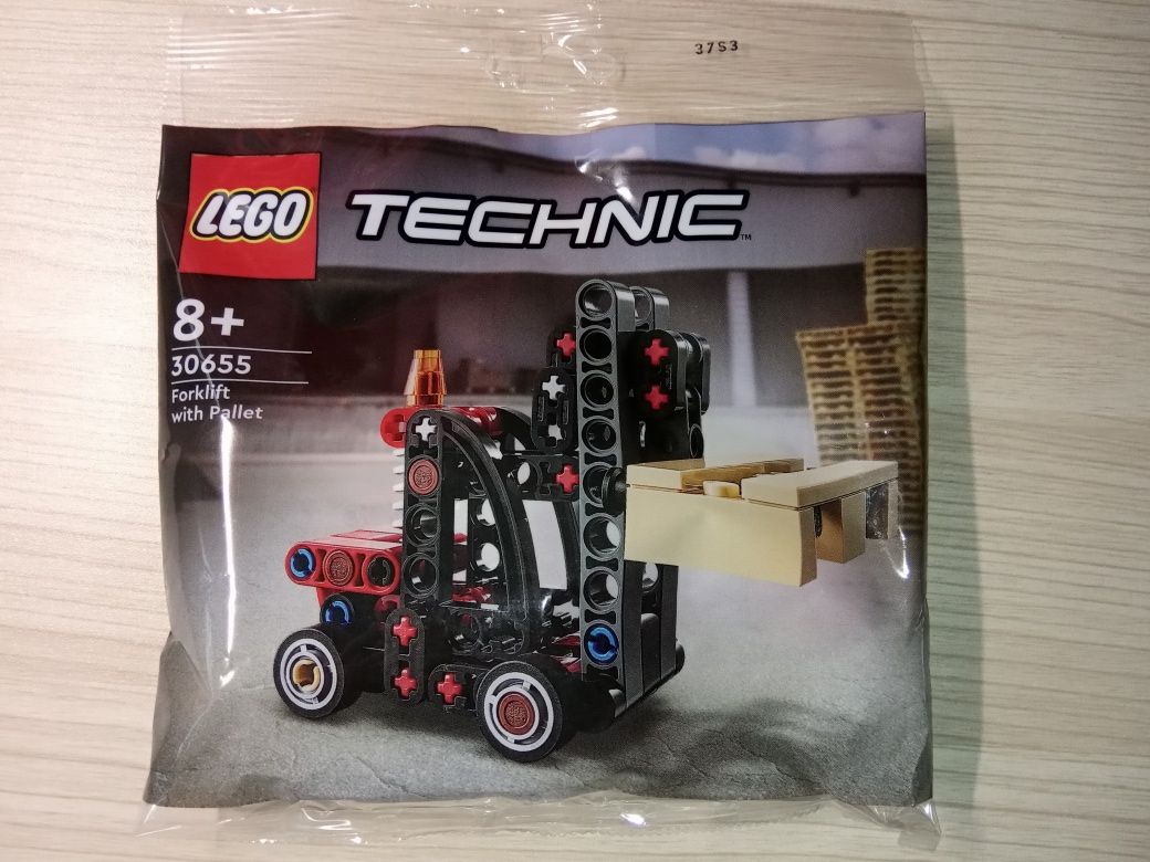 LEGO Technic 30655 Forklift with Pallet
