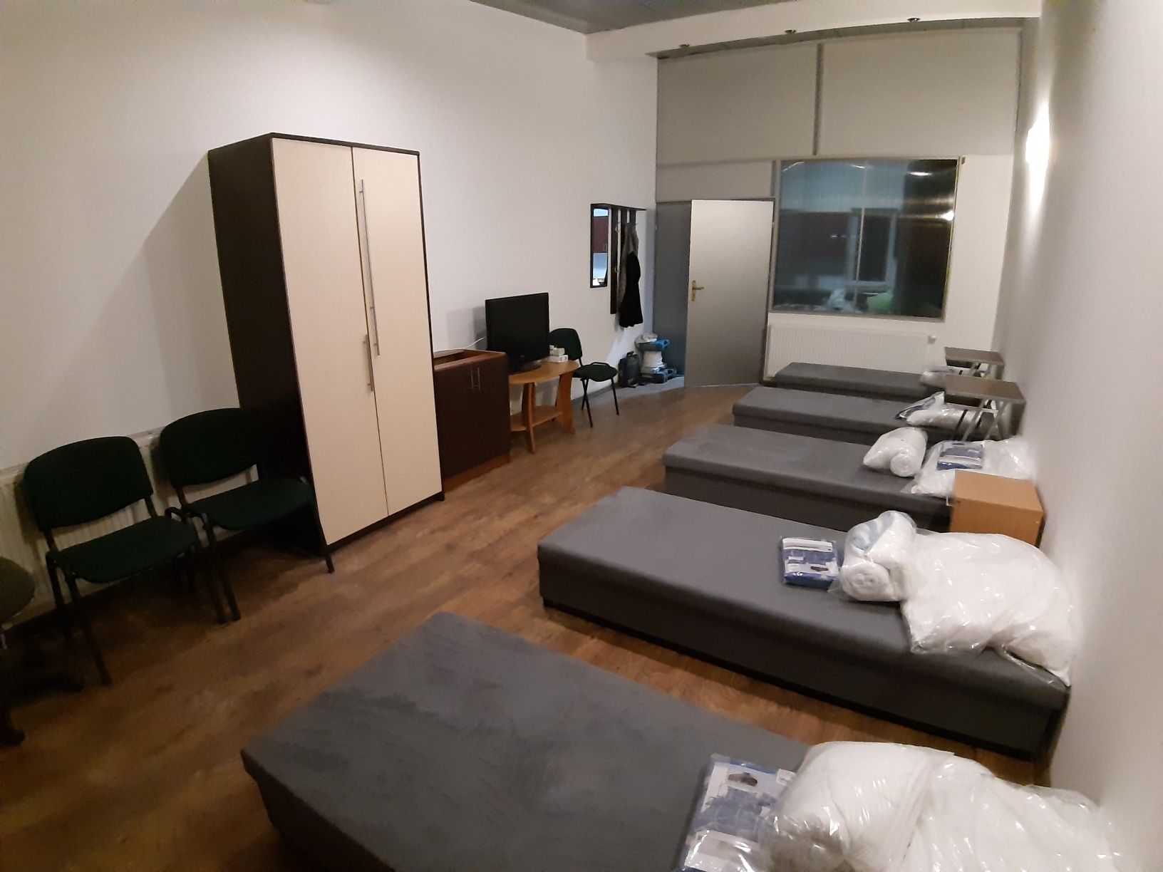 Wynajme 2 mieszkania  dom mieszkanie pokoje  kwatery pracownicze Opoc