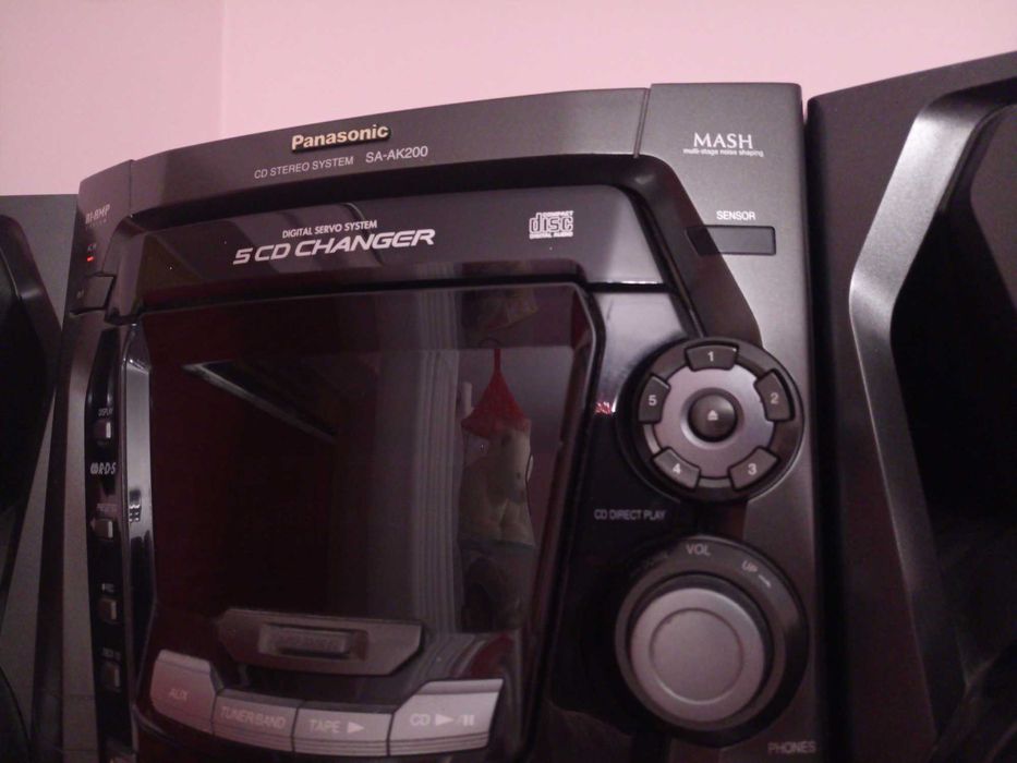 Wieża Panasonic CD STEREO SA-AK200E-K 5 CD pilot