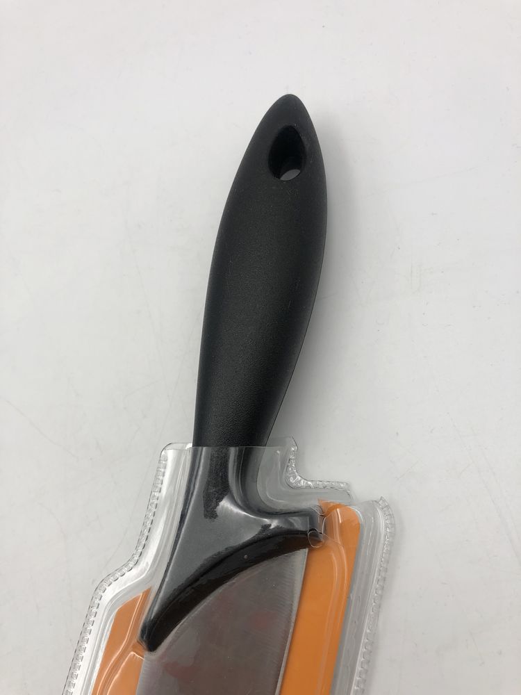 Nóż kuchenny uniwersalny Fiskars 21 cm