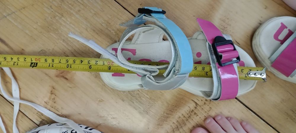 Кросівки для дівчинки