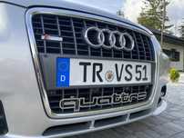 Napis QUATTRO Logo Emblemat Grill NIERDZEWNY przedni Audi Sline !!