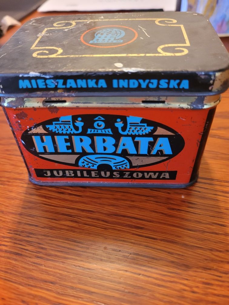 Puszka po herbacie Prl