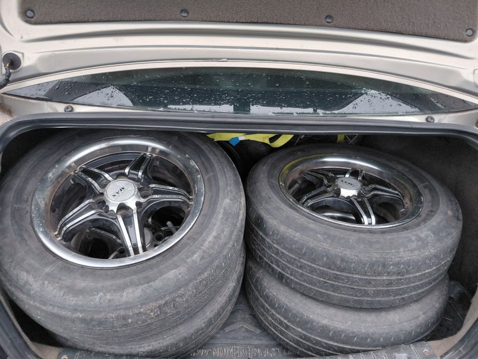 Титани з резиною на ваз