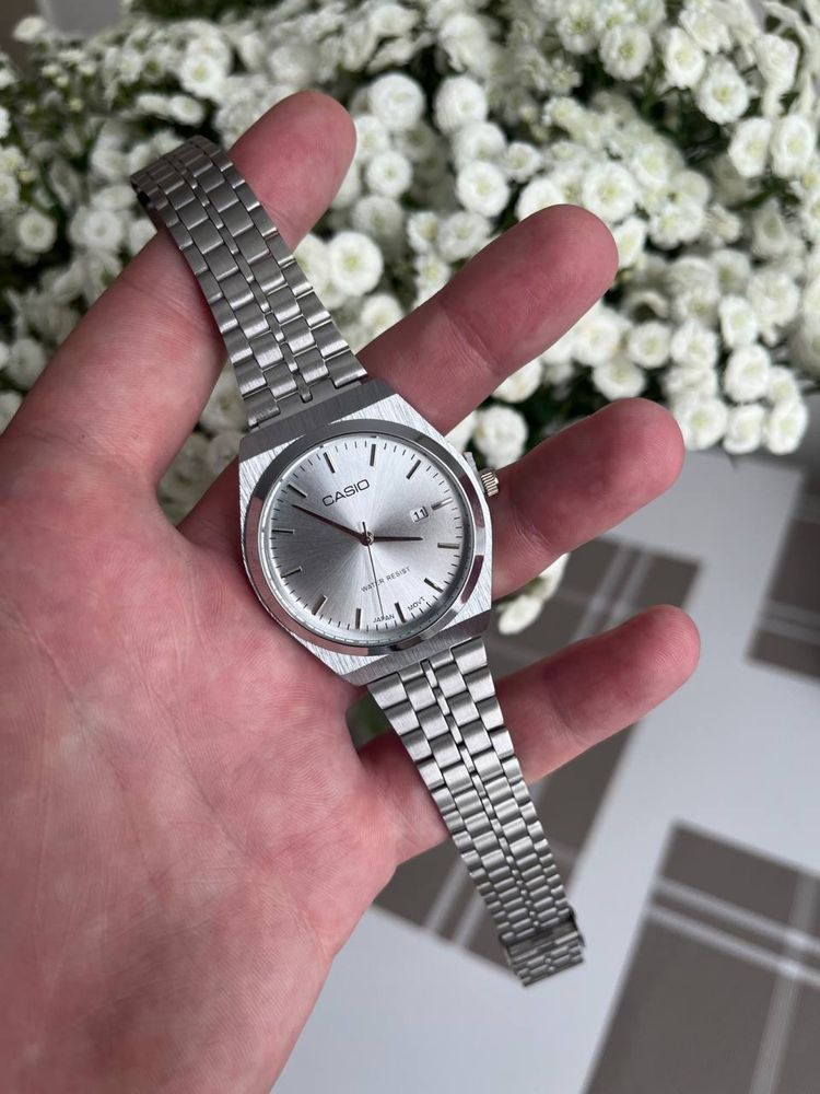 Годинник Casio silver