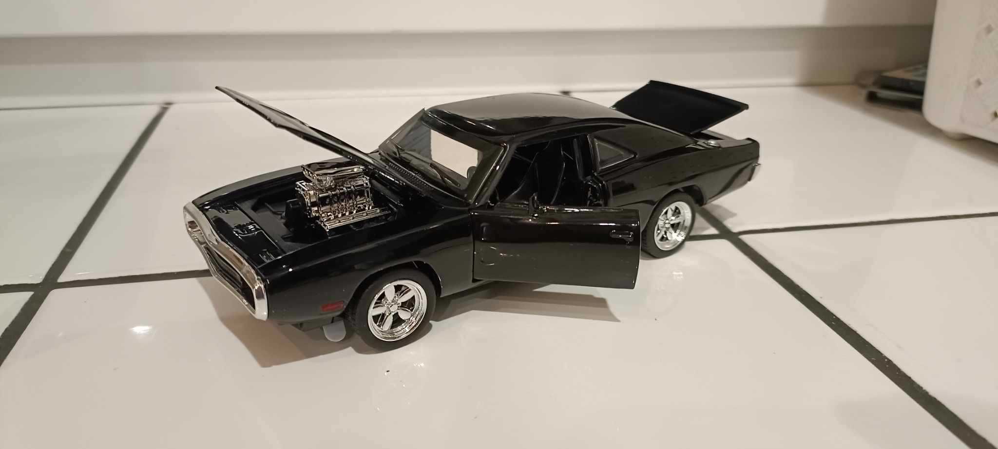 Dodge Challenger skala 1:32