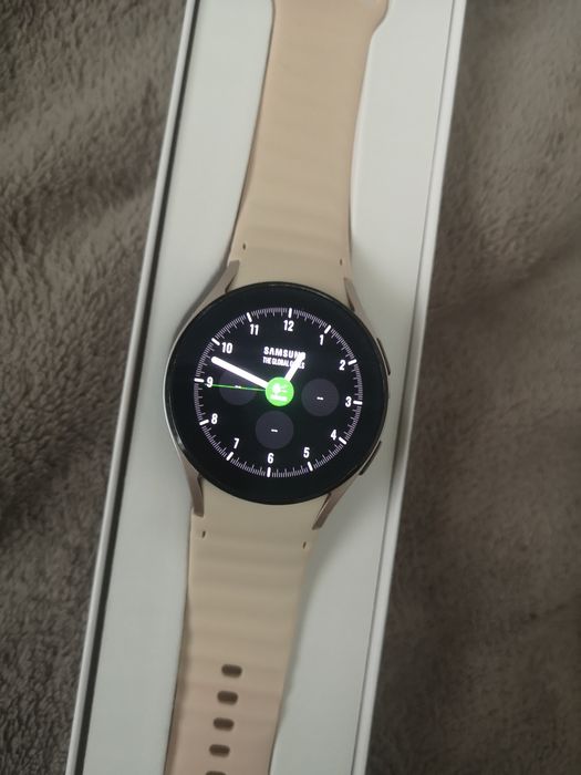 Samsung watch 4 в хорошому стані