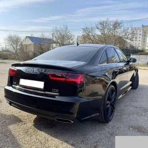 Audi A6 2016 рік