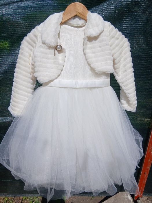 Сукня біла блискуча ,сніжинка з болеро