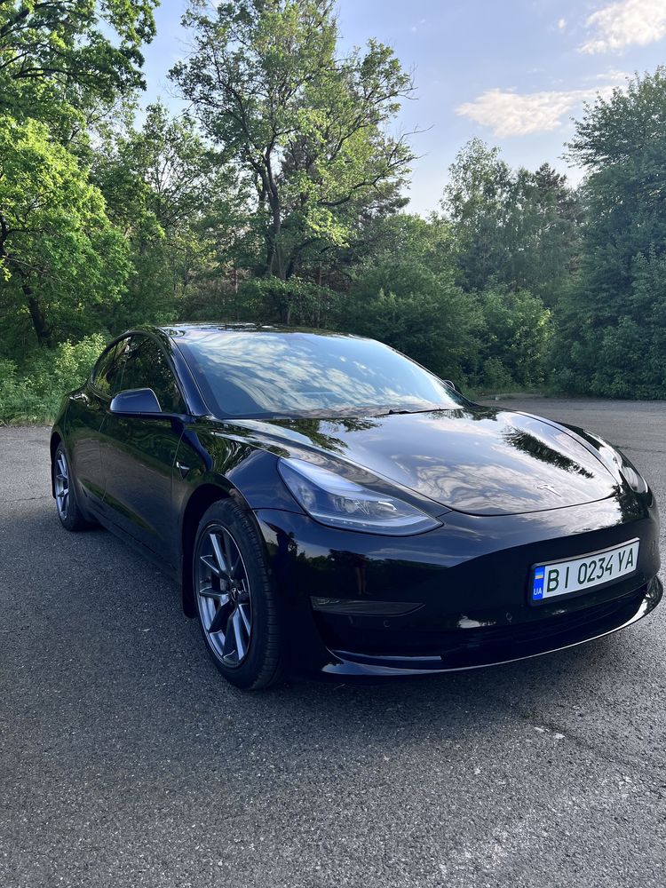 Tesla made 3 2021 рік 7 місяць