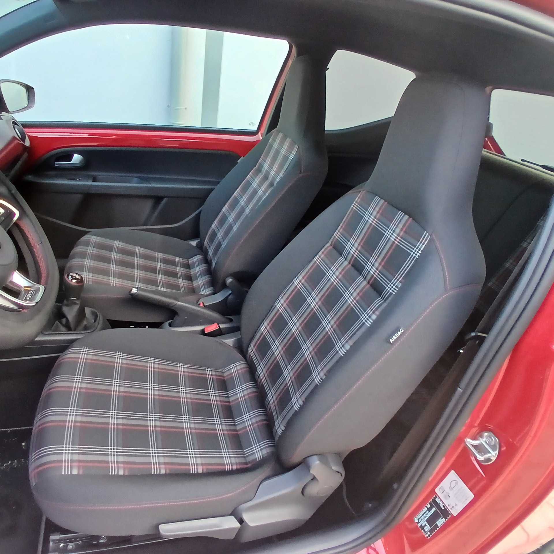 VW UP GTi NOVO, apenas 1471 kms