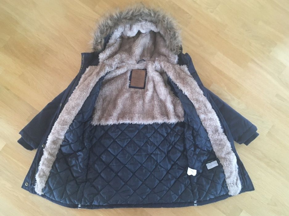Zimowa kurteczka, parka f. Reserved roz. 122 dla dziewczynki