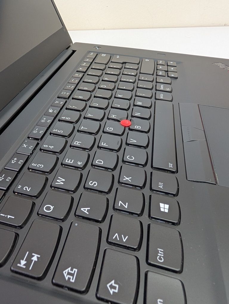 T2000(4Gb) Ноутбук Lenovo ThinkPad P1 G3/i7-10850H/16GB/512M2/FHD/IPS