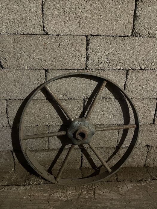 Rodas em ferro de vários diametros
