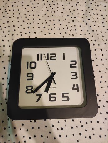 Zegar ścienny 23x23 cm