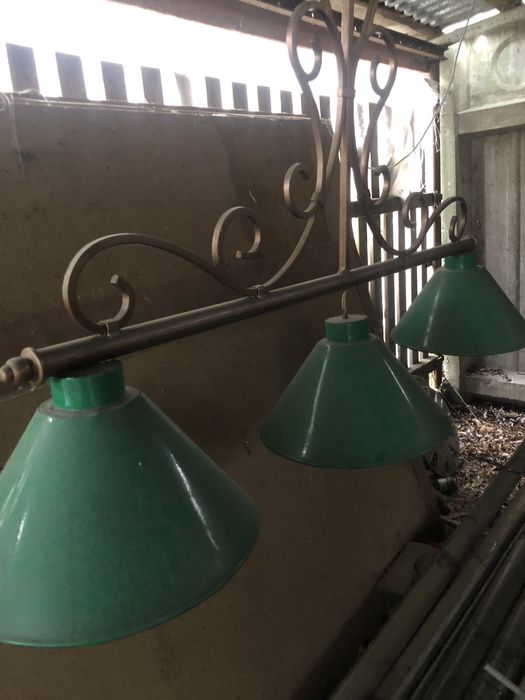 Люстра для більярду